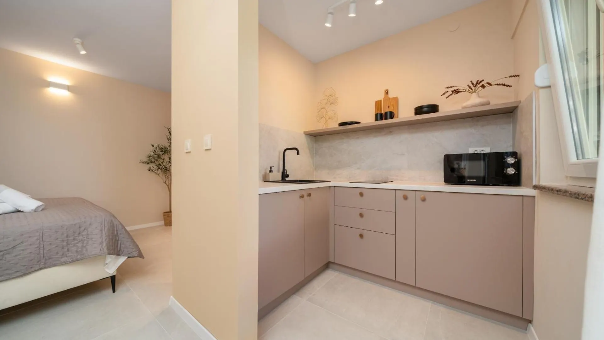 Santa Lucia Apartments With Whirlpool Σπλιτ