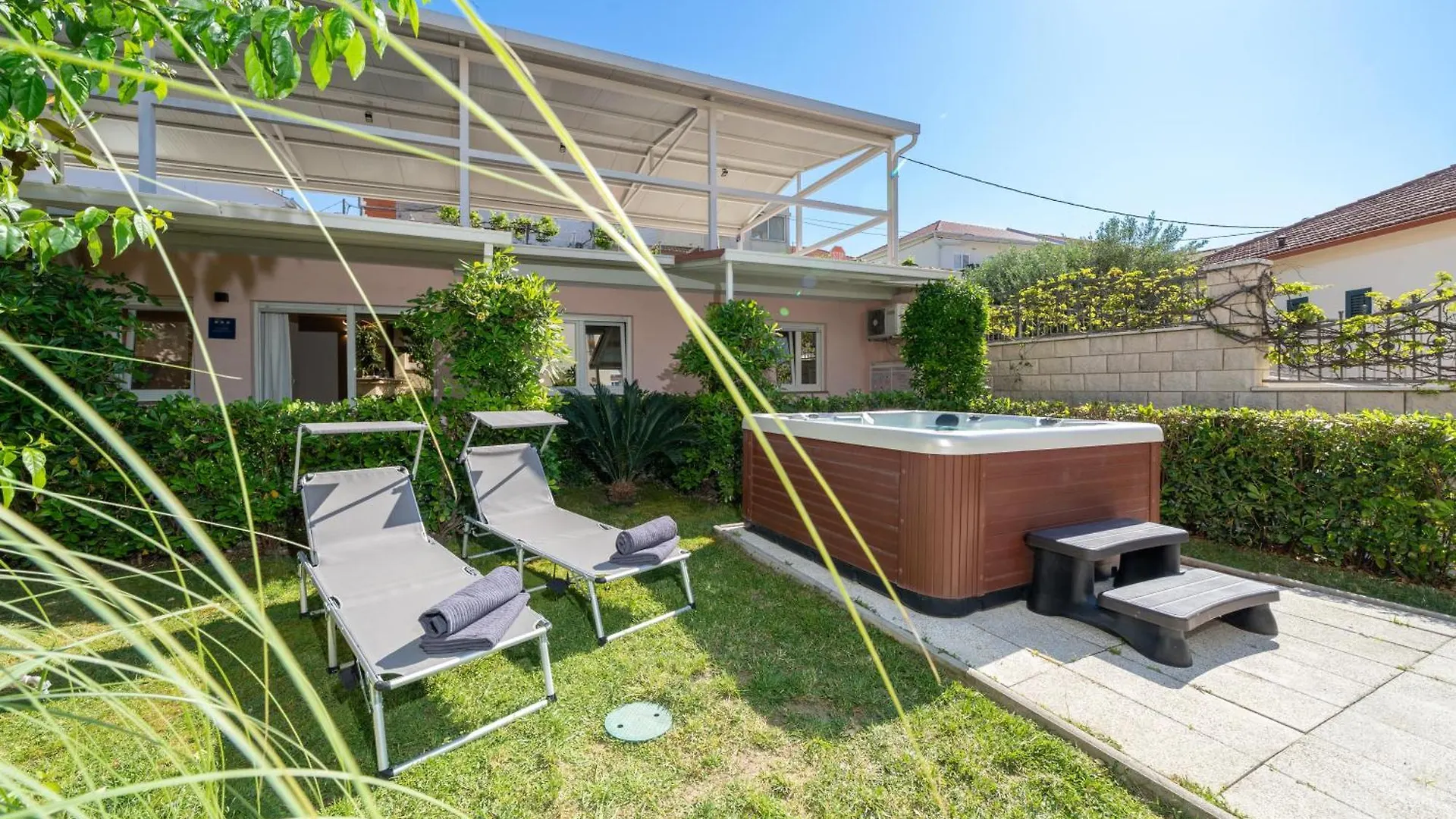 Santa Lucia Apartments With Whirlpool Σπλιτ
